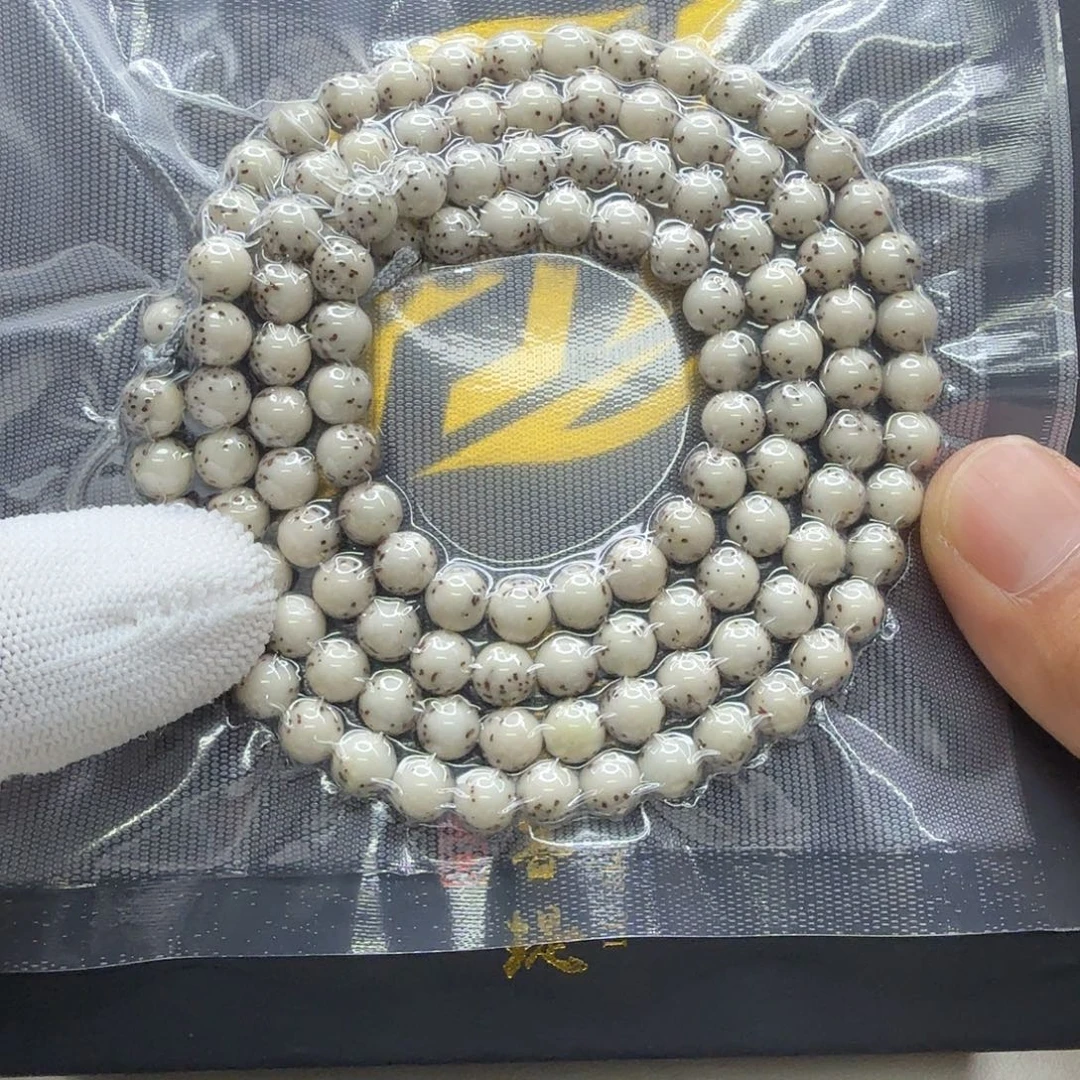 吊坠星月菩提10梵天冰白针尖星河豚7圆108一物一图