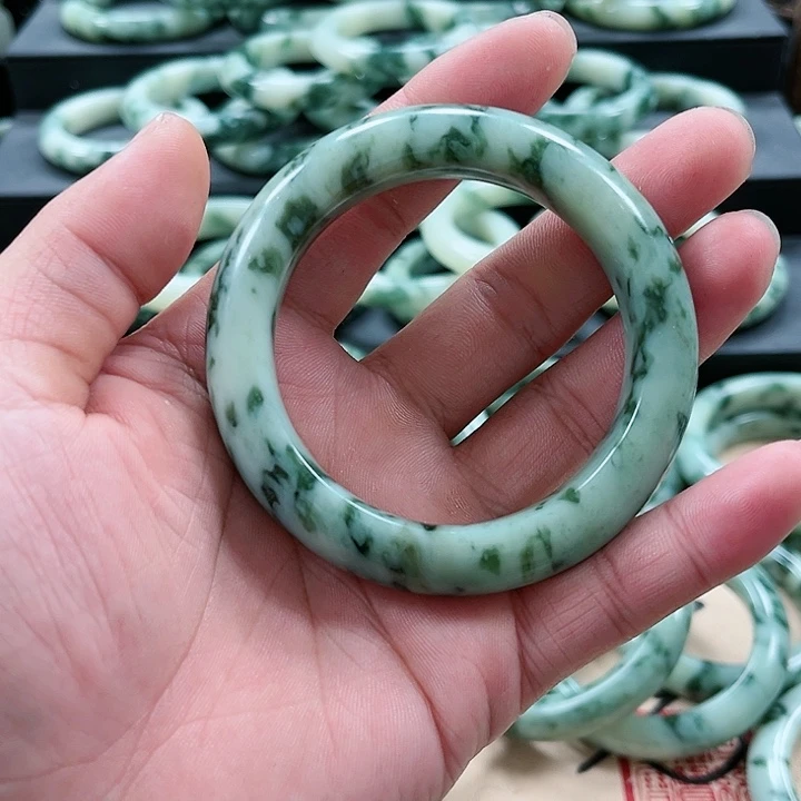 【闪购商品】透闪石-蛇纹石玉手镯未镶嵌跑*