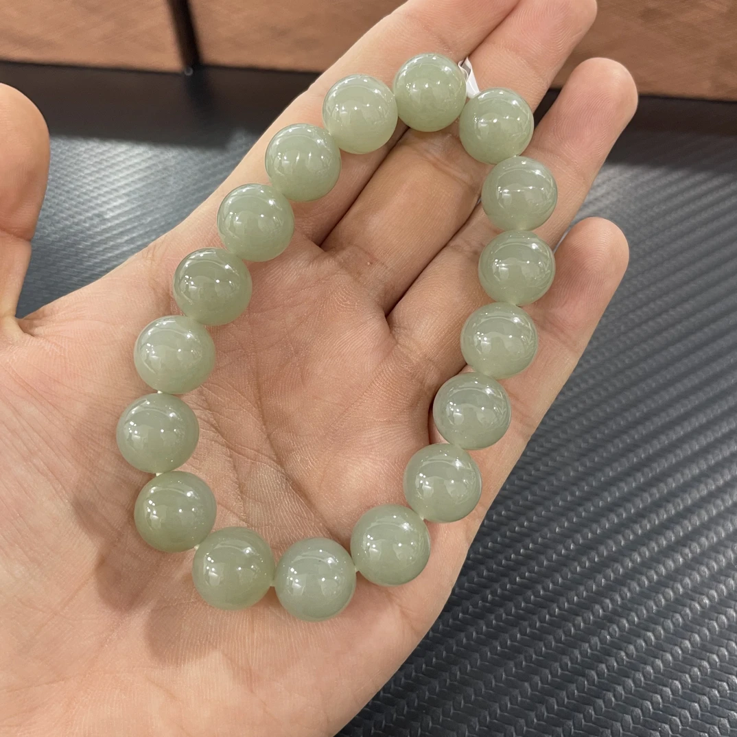 且末微色差近矿且末蓝卡12手串J