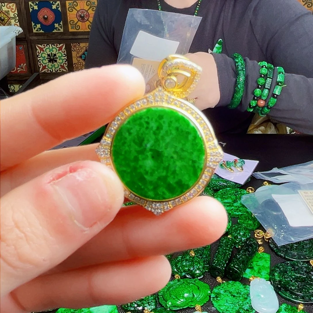 颈饰银S925镶嵌翡翠多样性