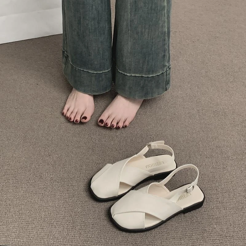 包头凉鞋女2025新款夏季韩版法式复古森系仙女风休闲平底罗马鞋子