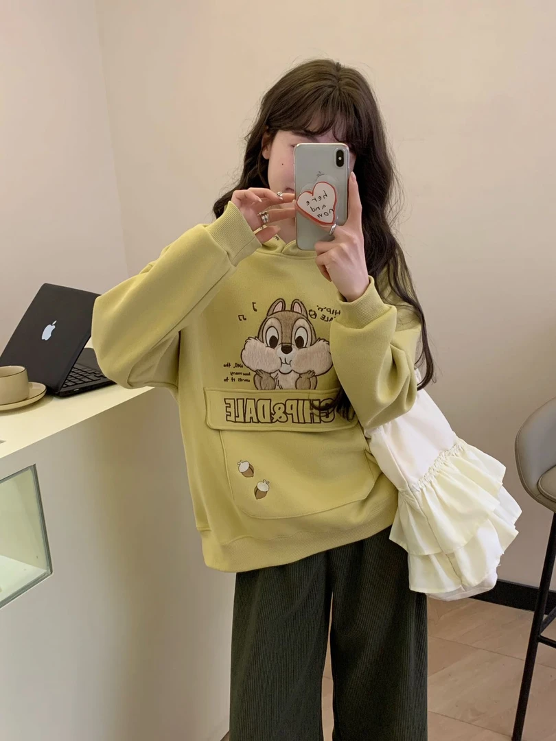 春季新款松鼠大口袋彩扣帽衫时尚休闲百搭学生韩版慵懒风连帽