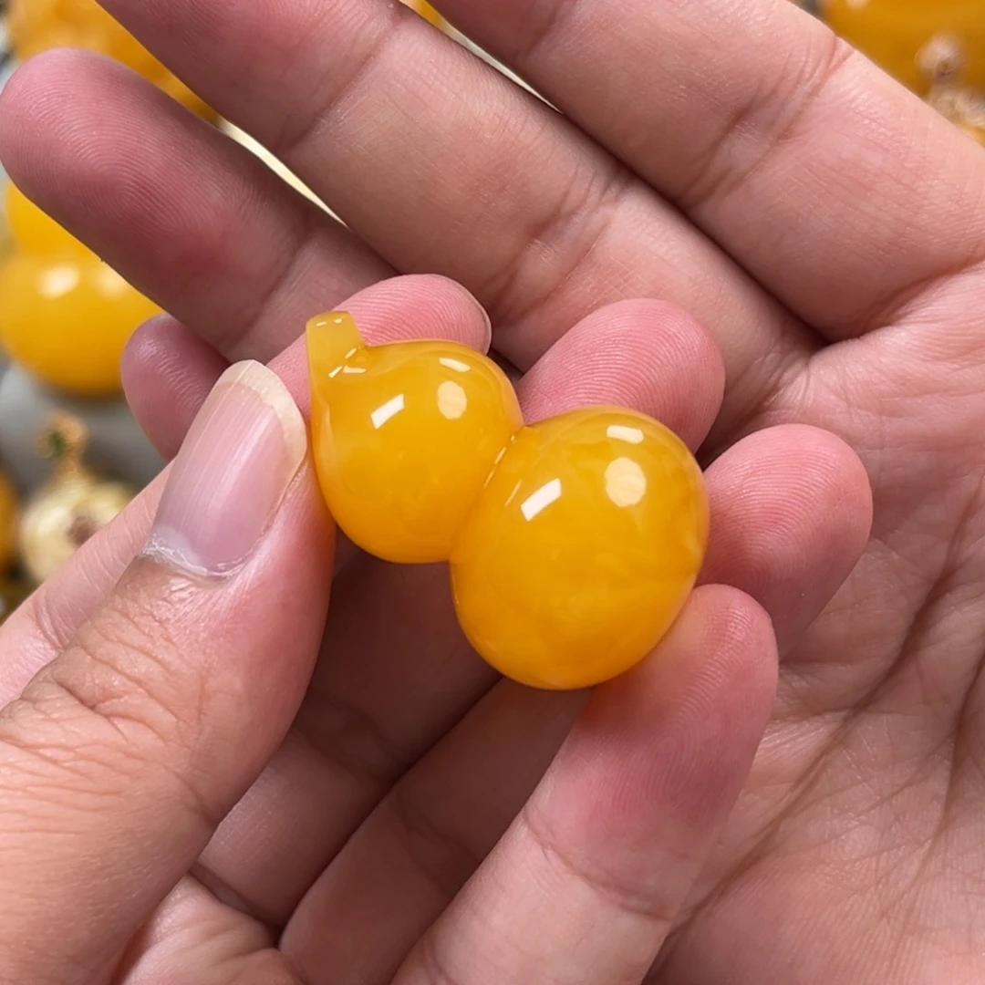 蜜蜡未镶嵌珠宝奇石妖*子