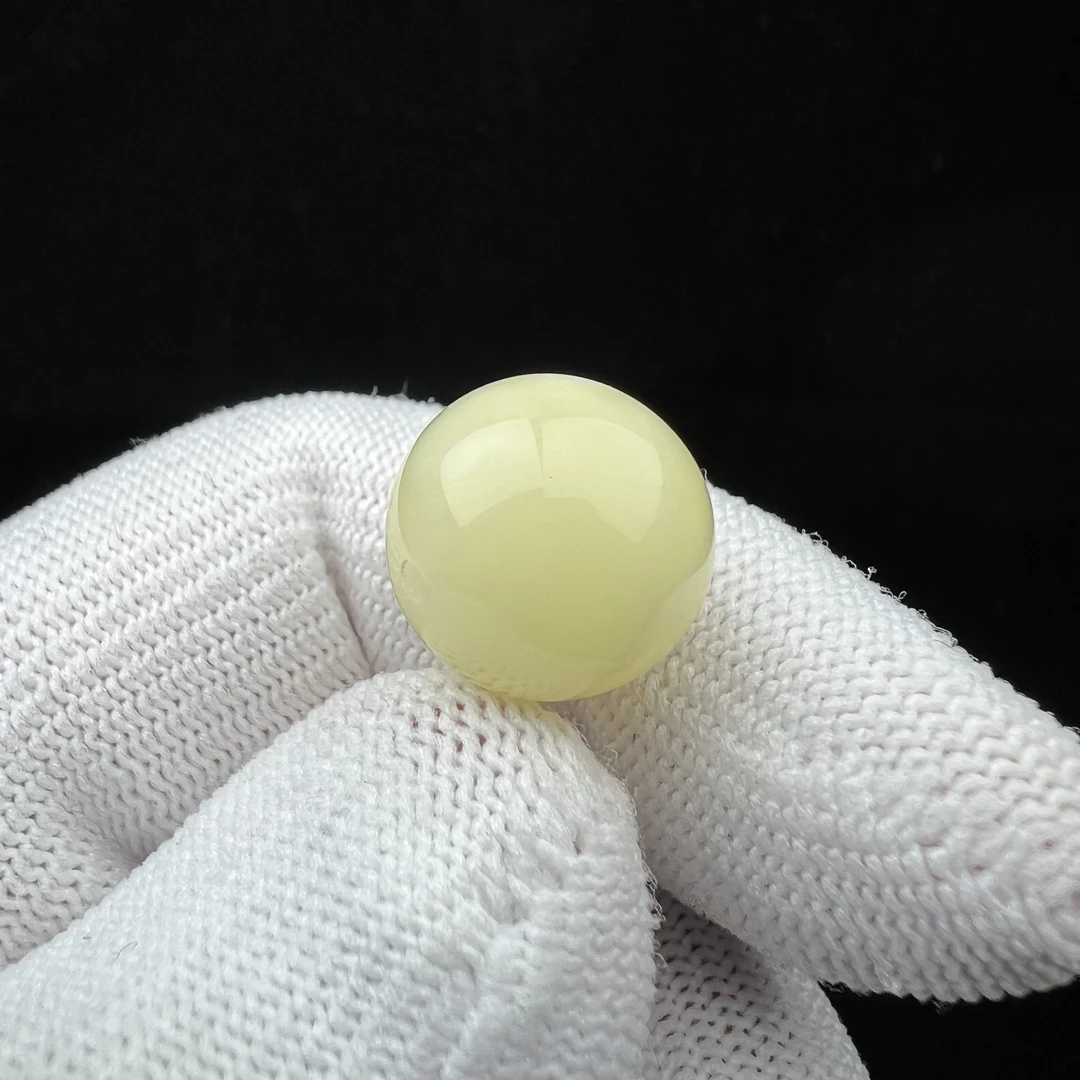 A2990天然蜜蜡制品 圆珠13.7mm一物一图假一罚十