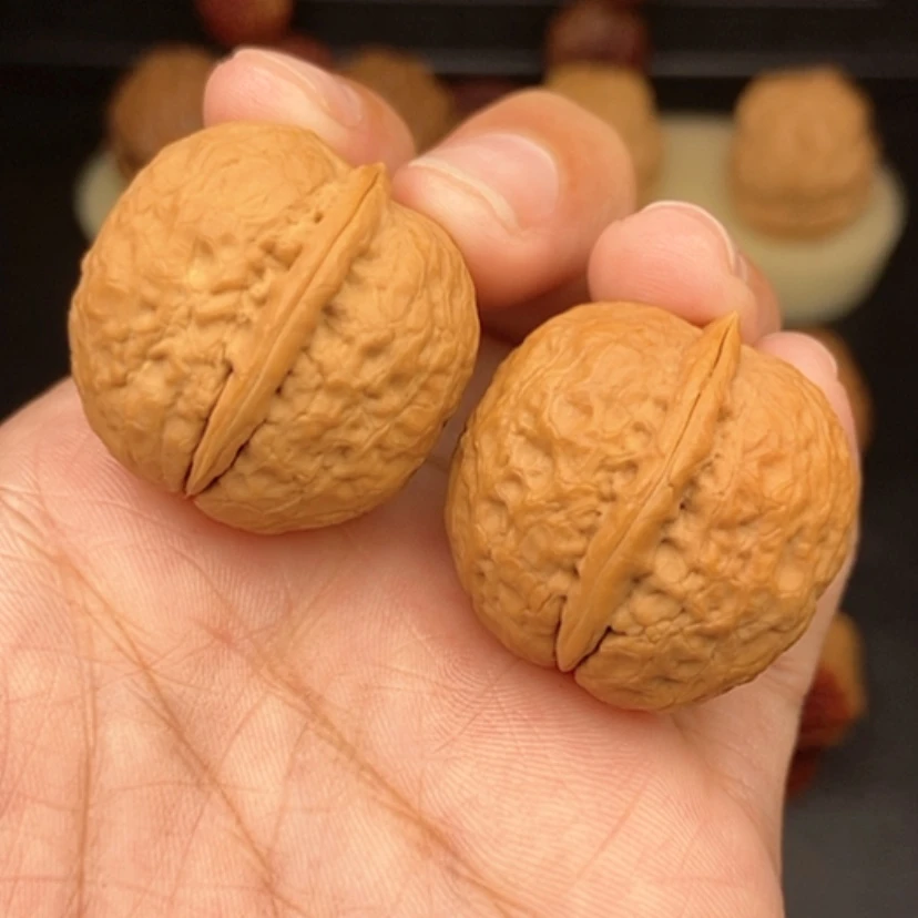 【闪购商品】文玩核桃把件29尺鸽子蛋