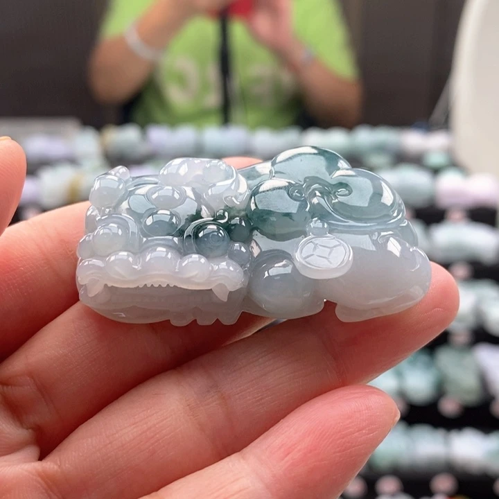 【闪购商品】翡翠未镶嵌颈饰清***在