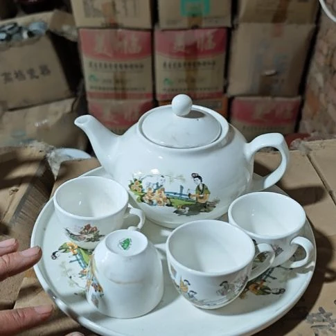 库存微瑕三娘教子茶壶一套容量800