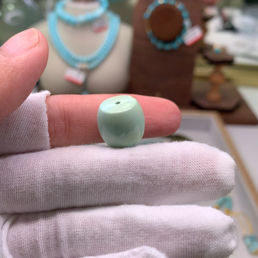 绿松石配饰未镶嵌