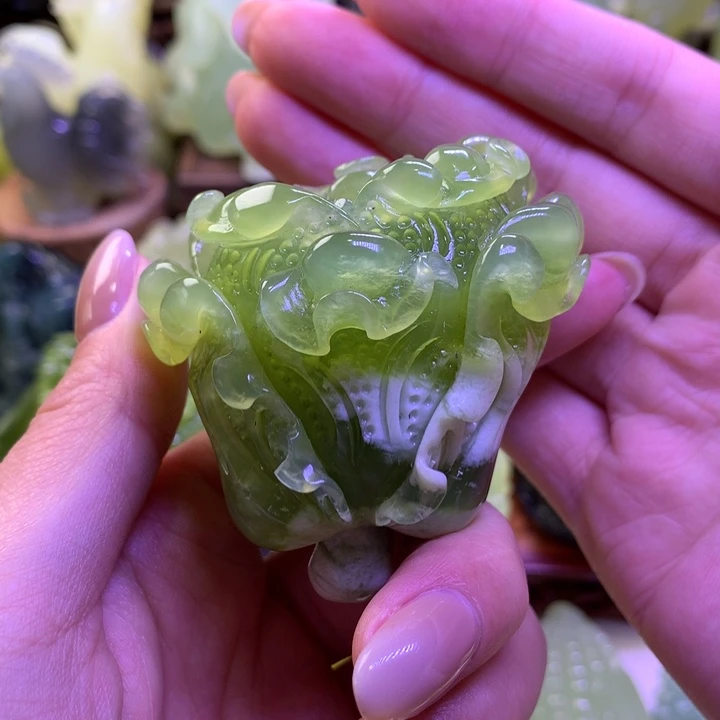 岫玉未镶嵌手把件