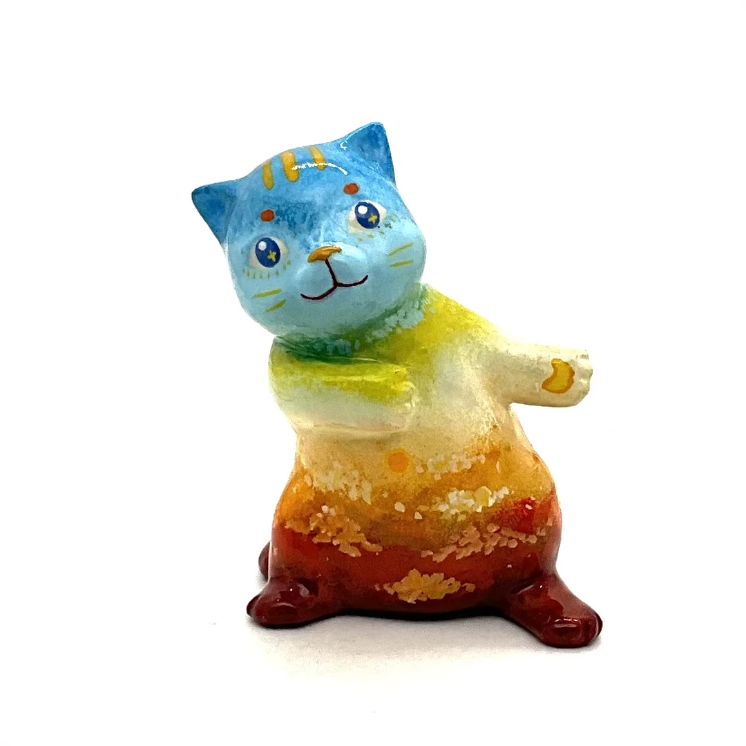 PM 《王甜心欢迎小猫》艺术石膏作品，手工绘制，仅一件