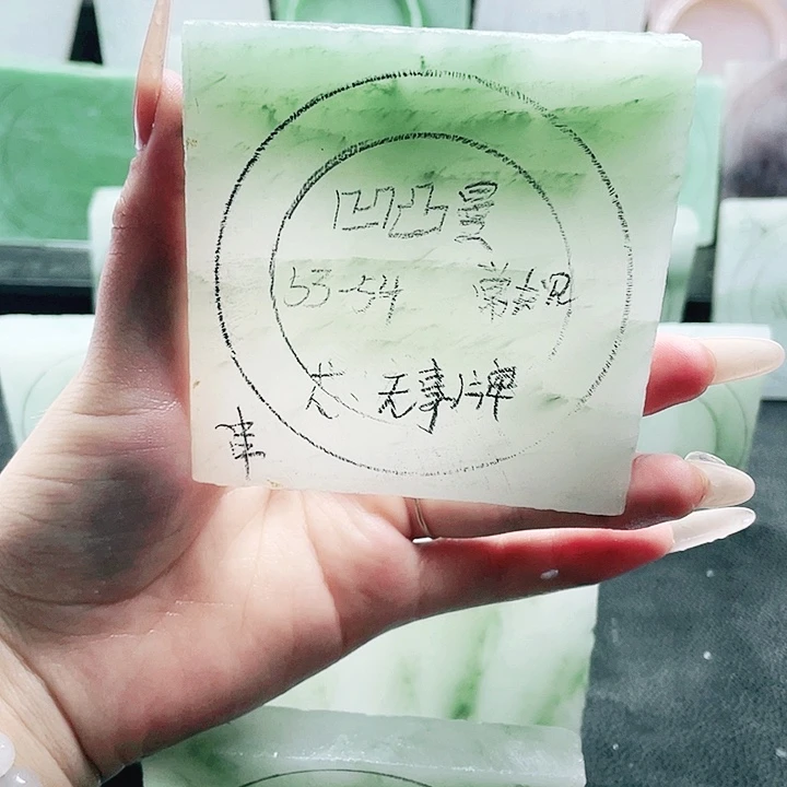 ༺***༻定制石英质玉（天山翠）