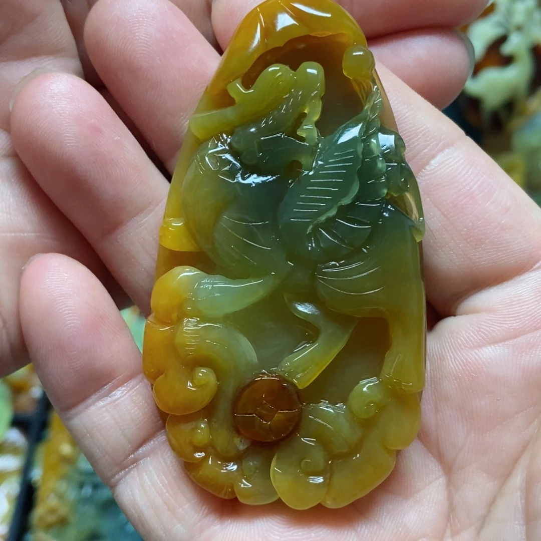 岫玉吊坠(赠链)未镶嵌鱼