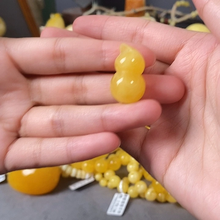 琥珀未镶嵌裸石葫芦