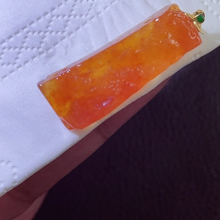 颈饰18K金镶嵌翡翠翡翠