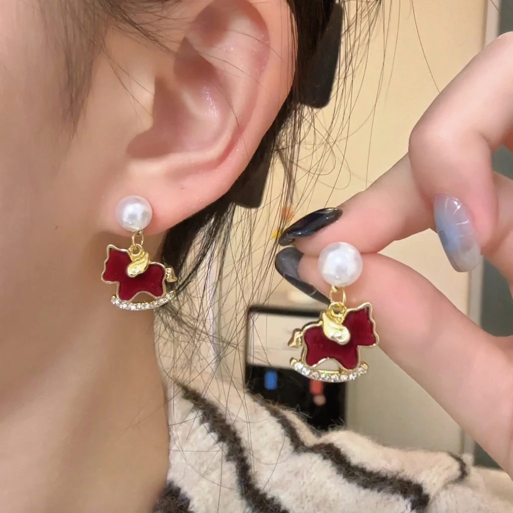 铜合金耳饰 2026马年新年珍珠流苏耳环高级时尚轻奢圣诞耳钉耳饰