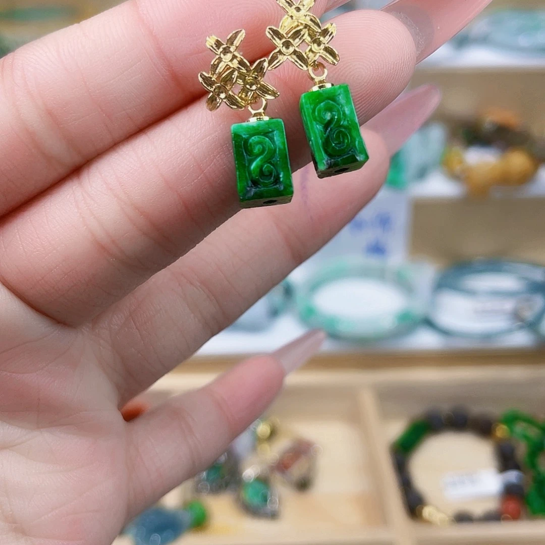 翡翠未镶嵌手链耳坠