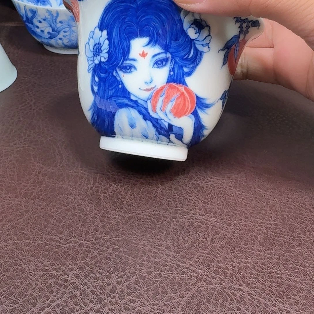 K***ღ现代景德镇陶瓷盖碗
