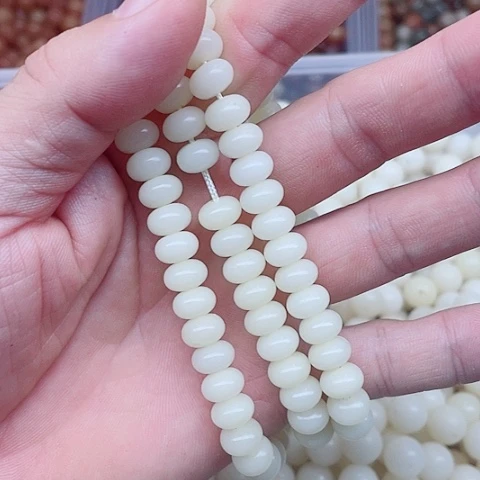 白玉菩提吊坠9、6奶黄算盘114颗