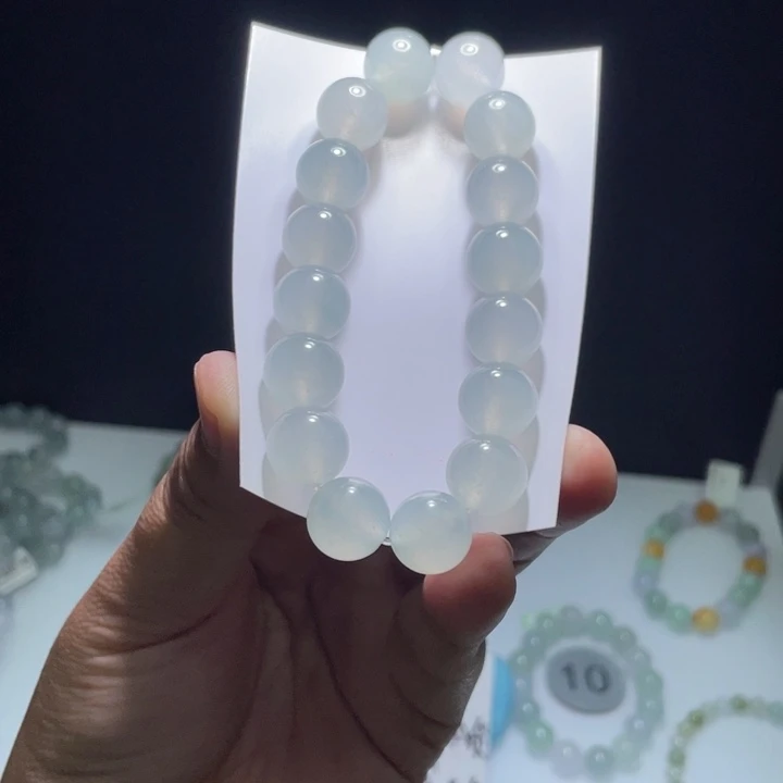 未镶嵌定制翡翠翡翠卡12.6左右