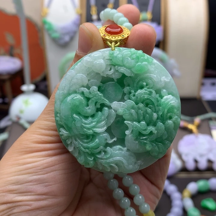 吊坠(赠链)未镶嵌翡翠