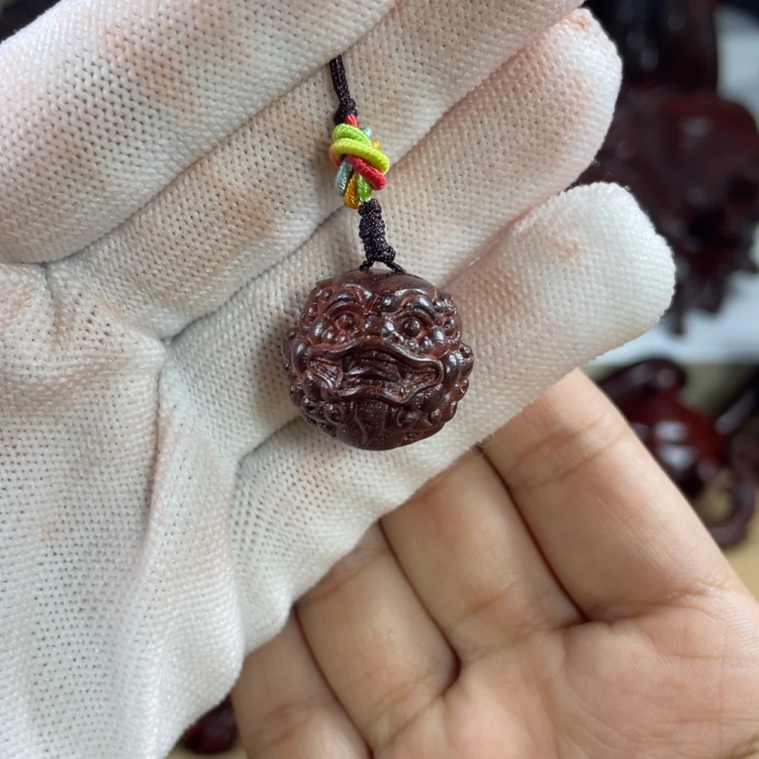 檀香紫檀（小叶紫檀）貔貅