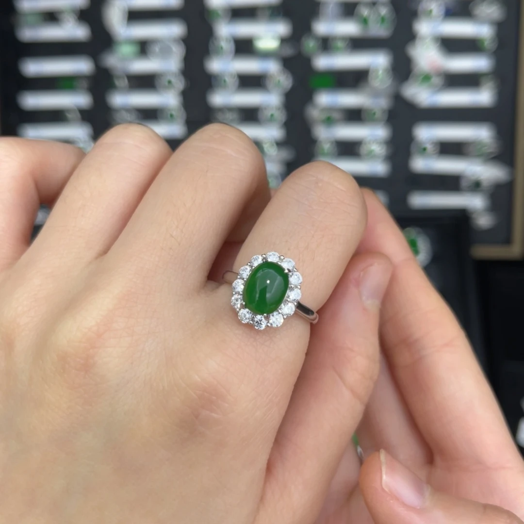 翡翠戒指银S925镶嵌翡翠戒指