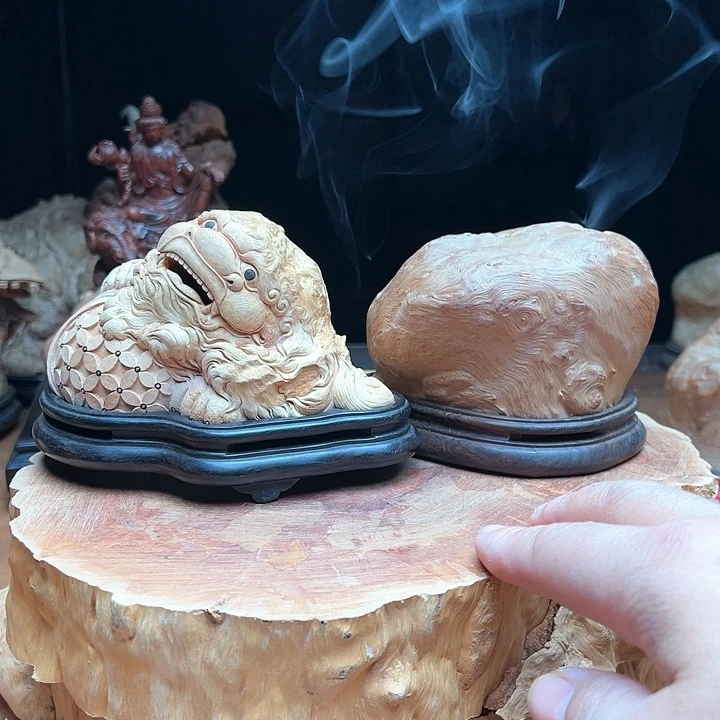 荔枝木石****哥纯手工雕刻狮子加随型香炉