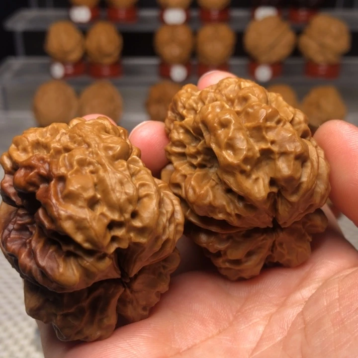 阿***V文玩核桃把件555上古老蟾头