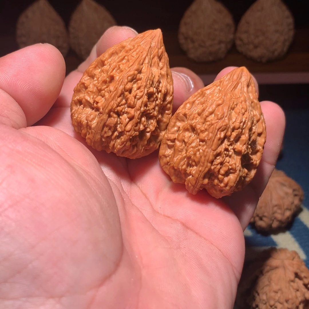 文玩核桃吊坠塔尖