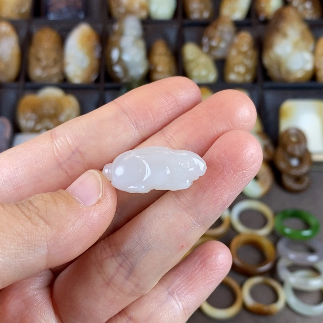 和田玉颈饰未镶嵌