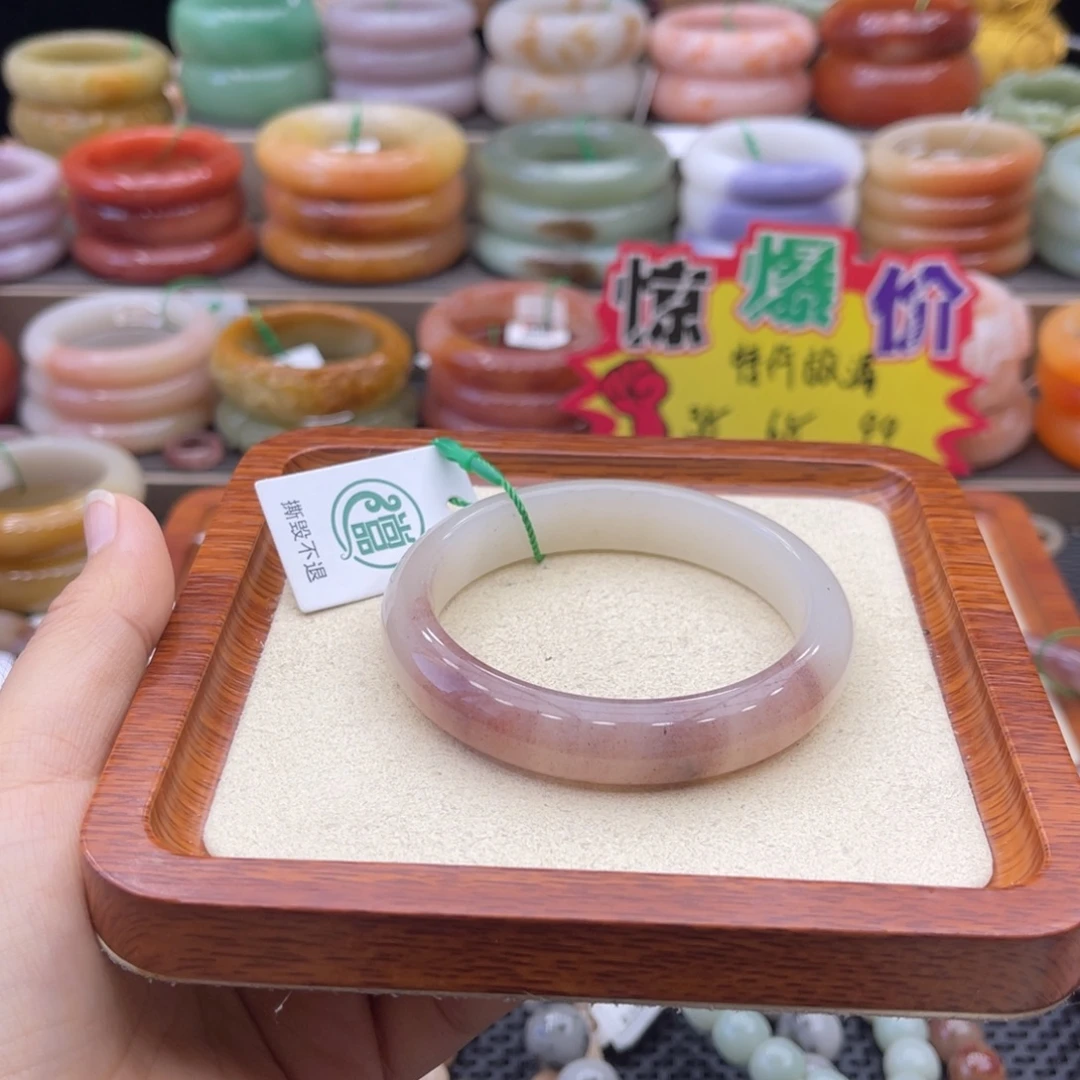 石英质玉未镶嵌手镯
