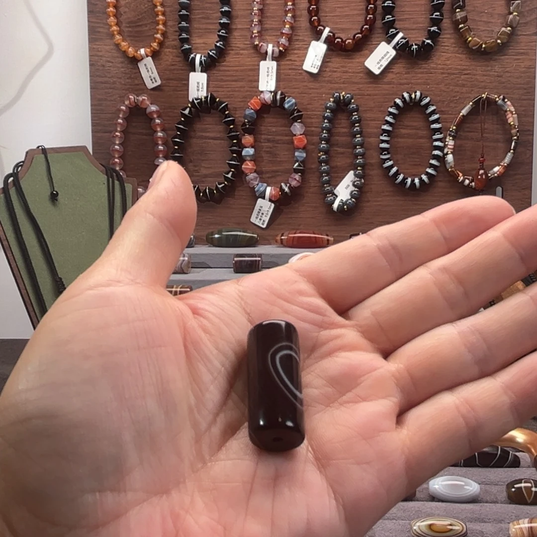 您***海玛瑙/玉髓合金颈饰