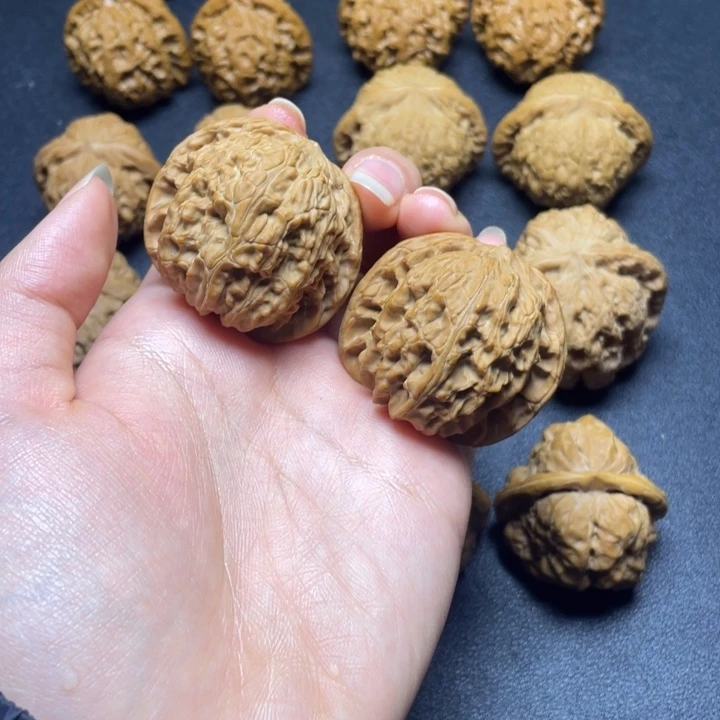 文玩核桃吊坠42磨盘