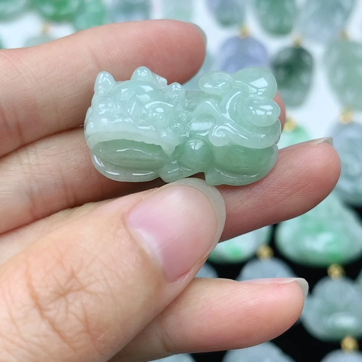 翡翠颈饰未镶嵌天然翡翠a货