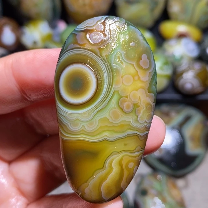 未镶嵌玛瑙/玉髓珠宝半成品18