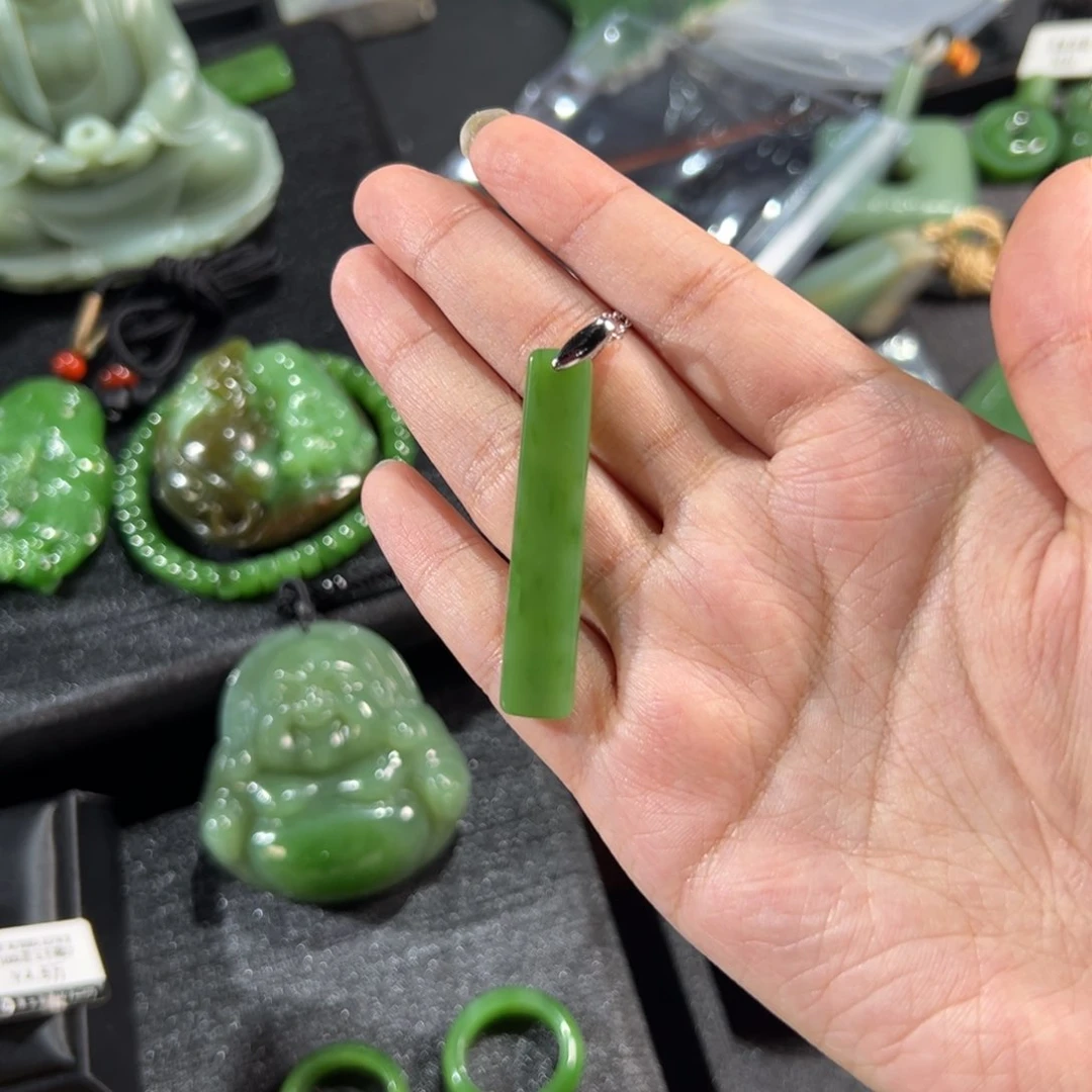 颈饰银S925镶嵌和田玉（碧玉）