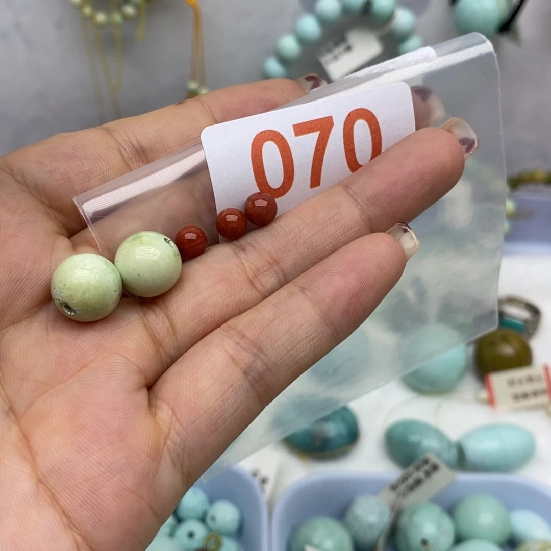 南红玛瑙未镶嵌珠宝奇石