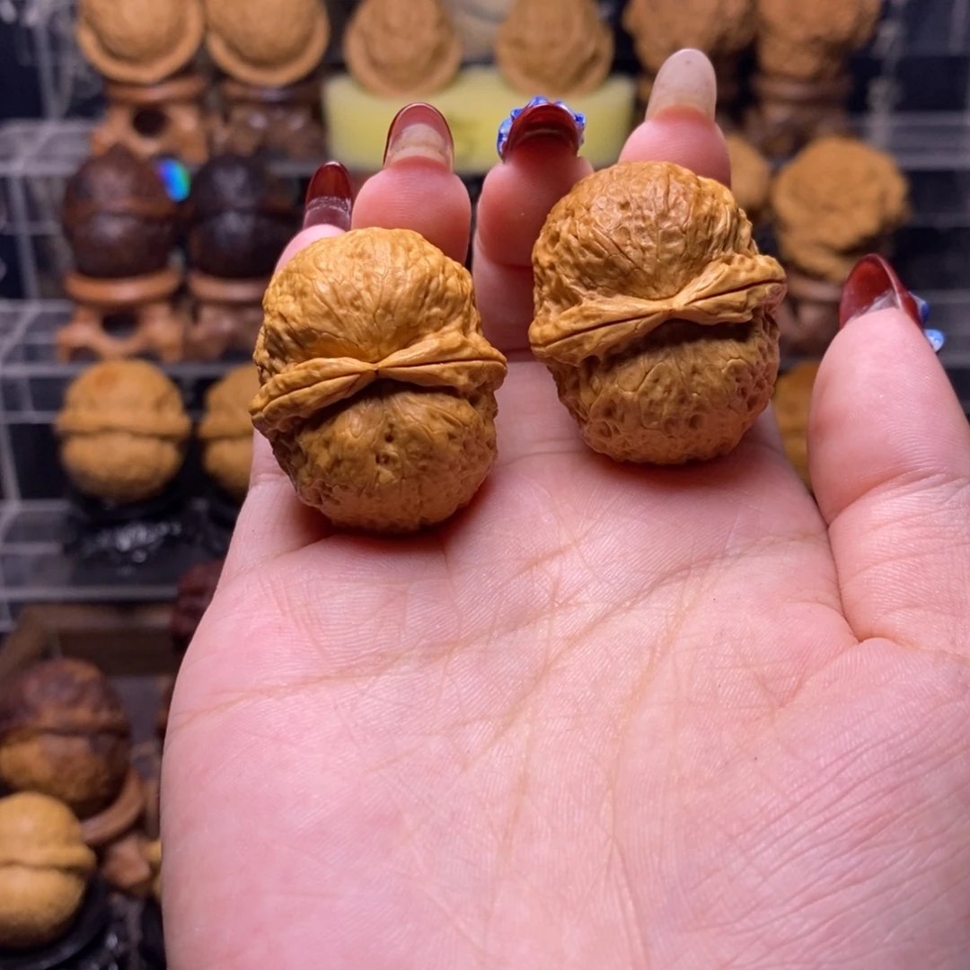 把件文玩核桃Z27烈焰红唇35尺