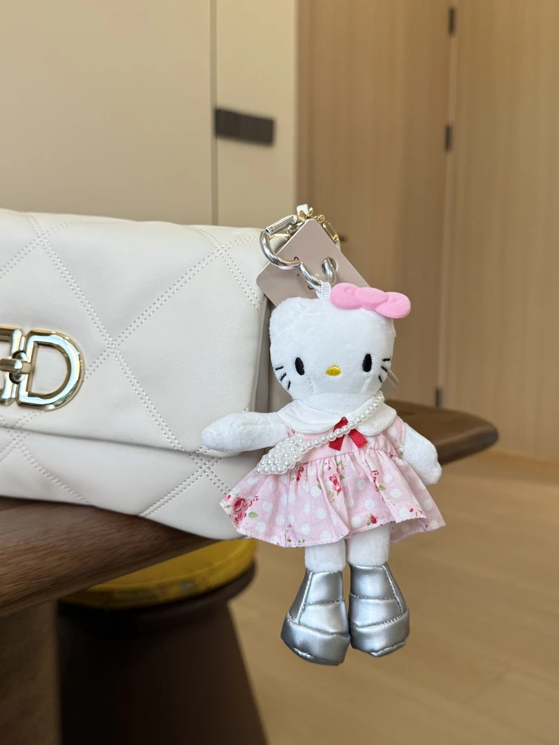 小香风Hellokitty包包挂件可爱毛绒公仔