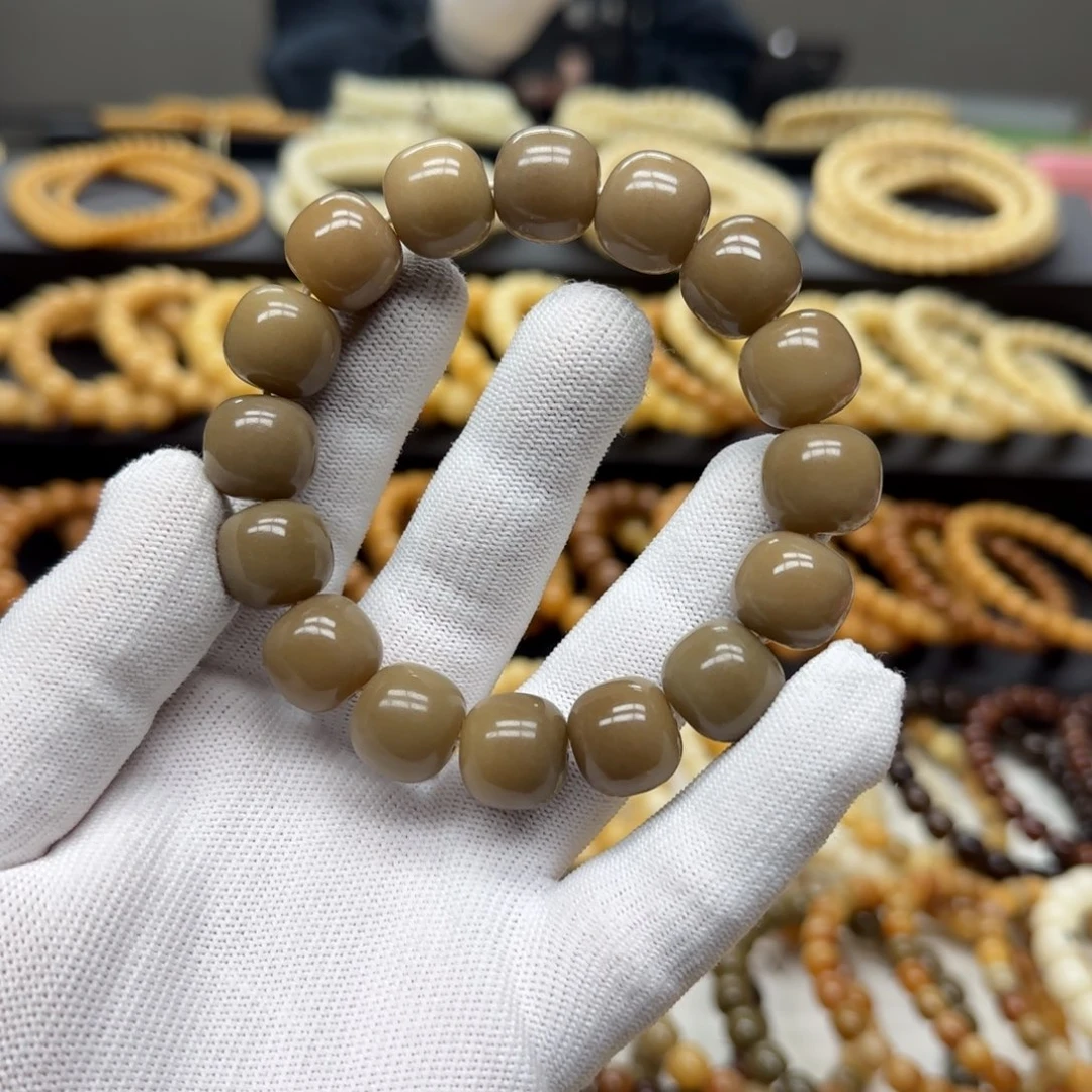 手串菩提根/象牙果14×15 2年 鬼工