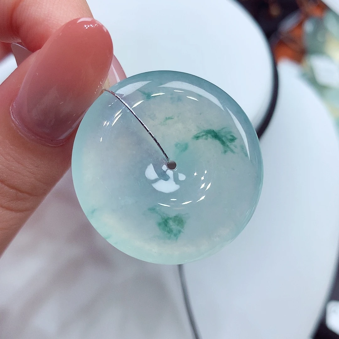 翡翠未镶嵌颈饰翡翠63，29.9/5.6