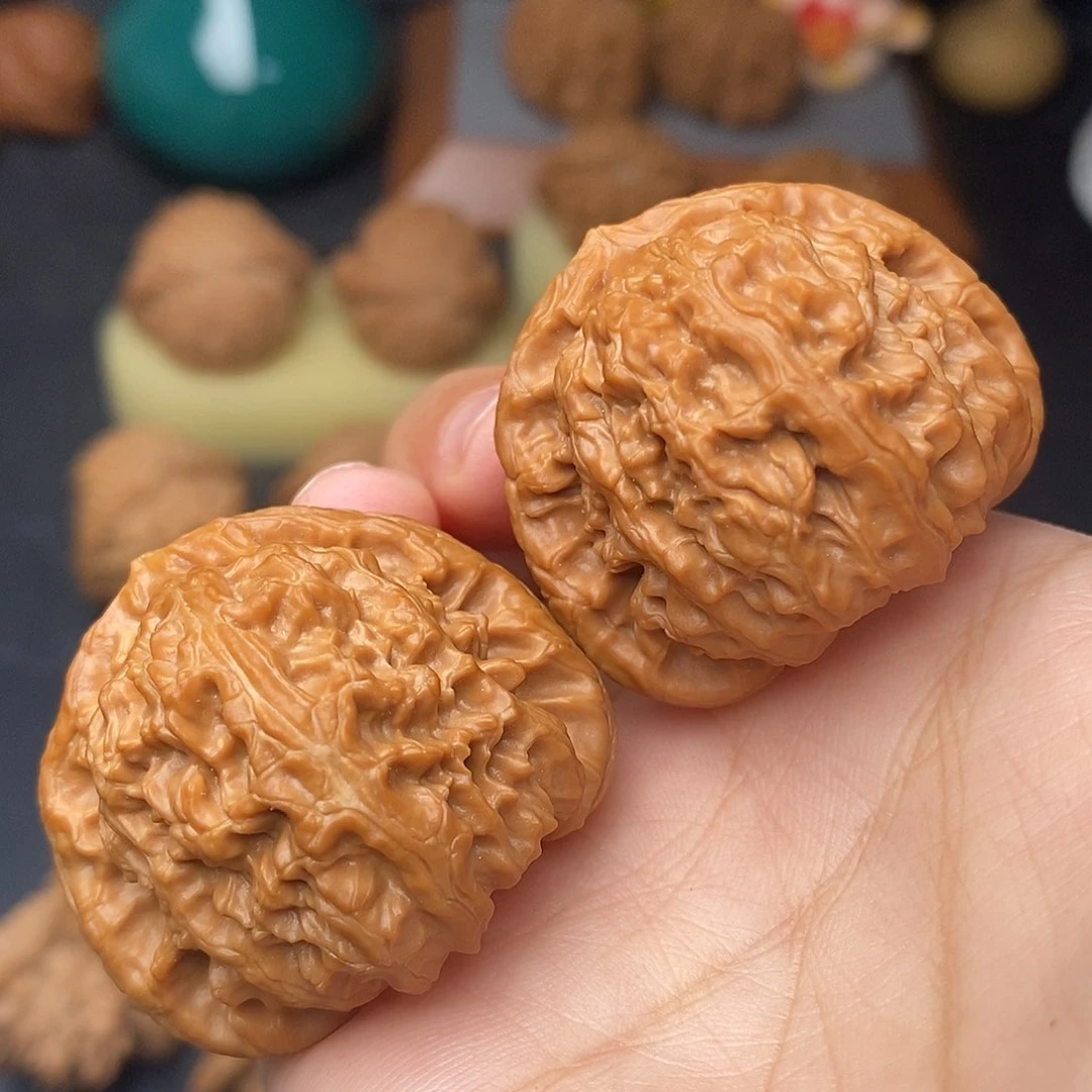 把件文玩核桃三角白39