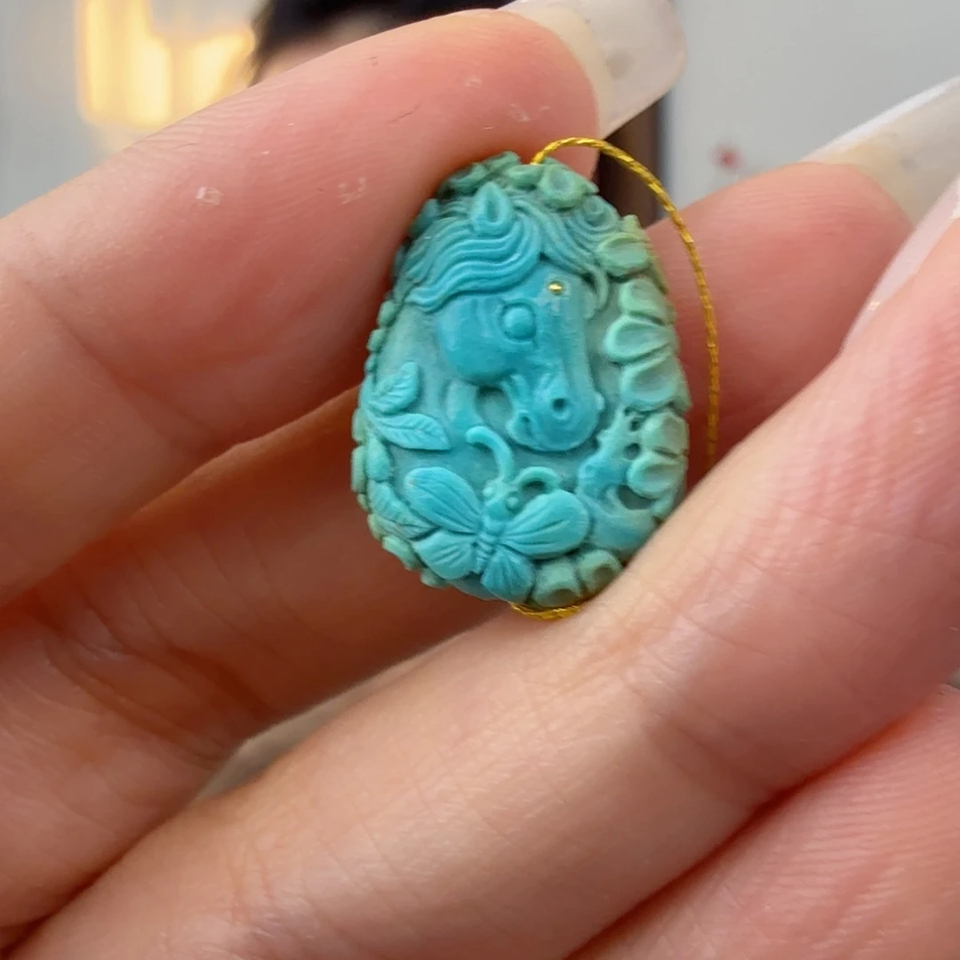 绿松石未镶嵌珠宝奇石