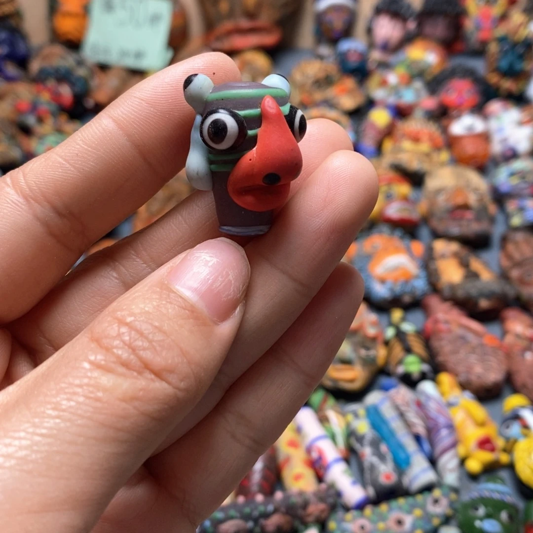 琉璃颈饰印度尼西亚牛头