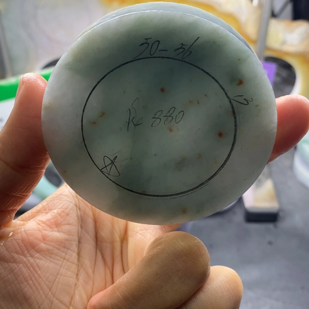 定制翡翠未镶嵌翡翠手镯