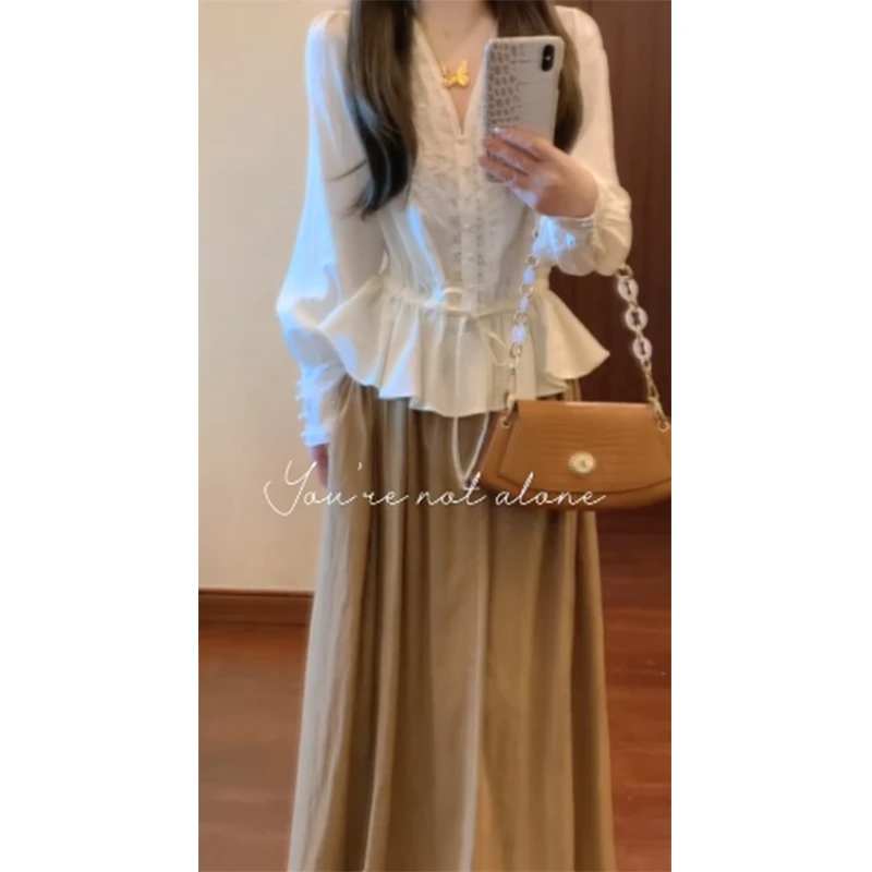 2025秋季新款法式气质V领长袖衬衫女配高腰显瘦半身裙两件套