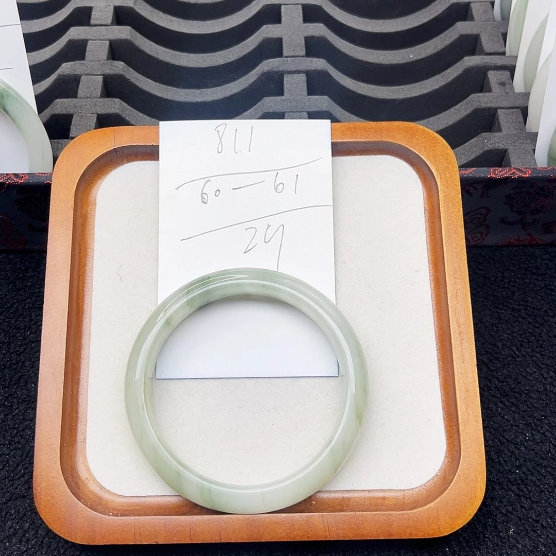 石英质玉未镶嵌手镯811