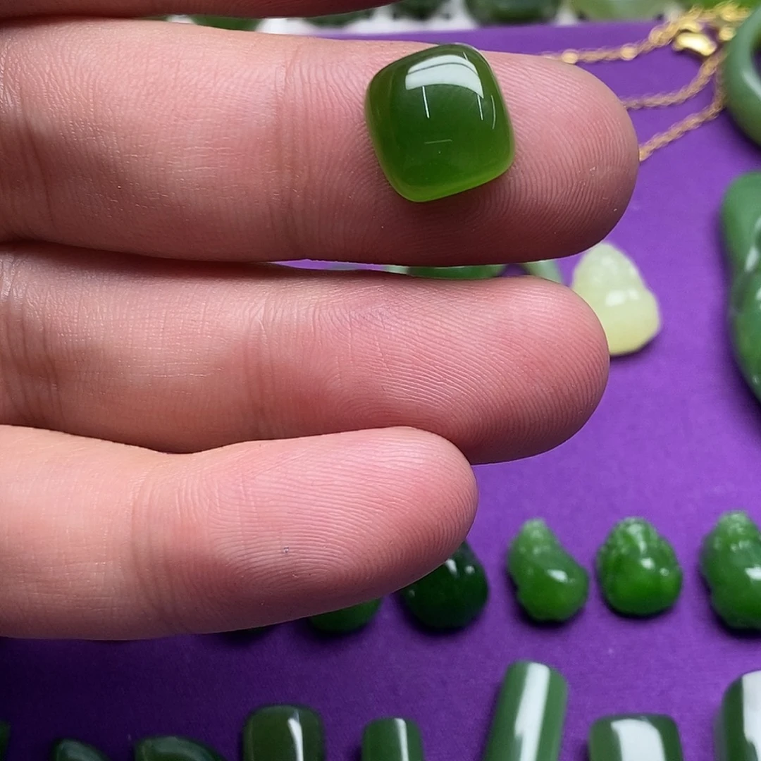 二****和田玉（碧玉）未镶嵌吊坠(不含链)