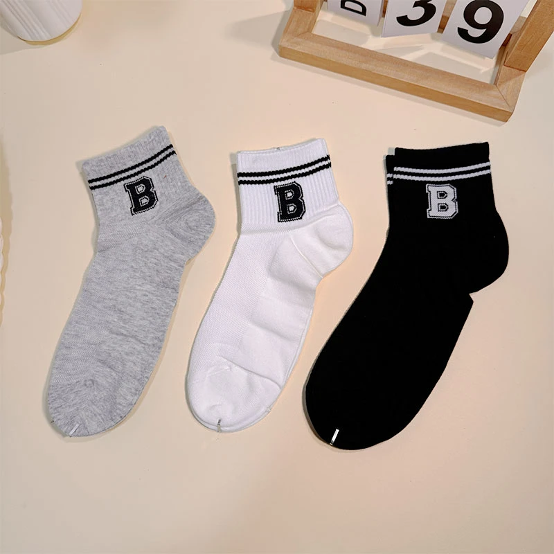 春夏男款防臭透气小短筒船袜字母简约无骨缝合吸汗船袜薄款ins