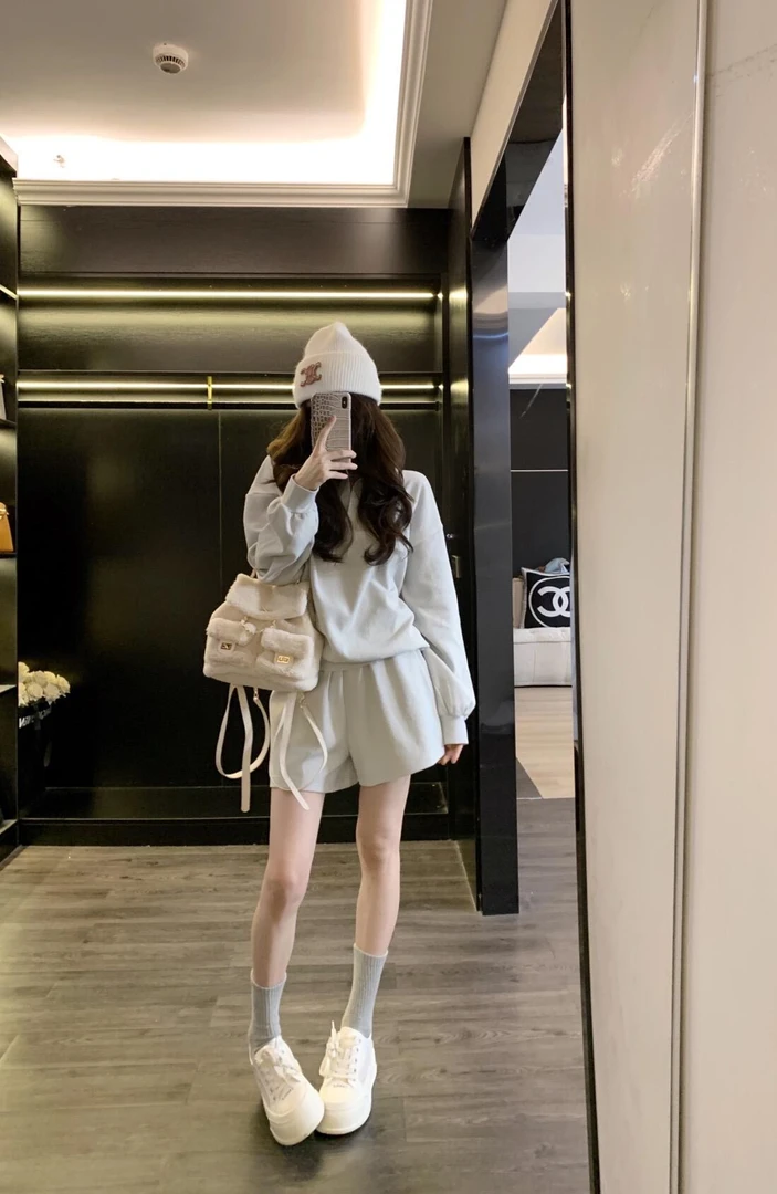 一整套ootd穿搭套装2025夏季小个子休闲减龄卫衣短裤运动套装女